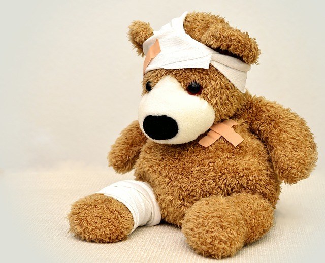 Teddy und Kind krank